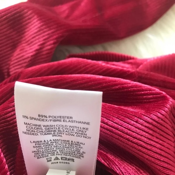 Express Women Medium Wrap Blouse
Tag size - M
Smoke free home - Picture 5 of 5